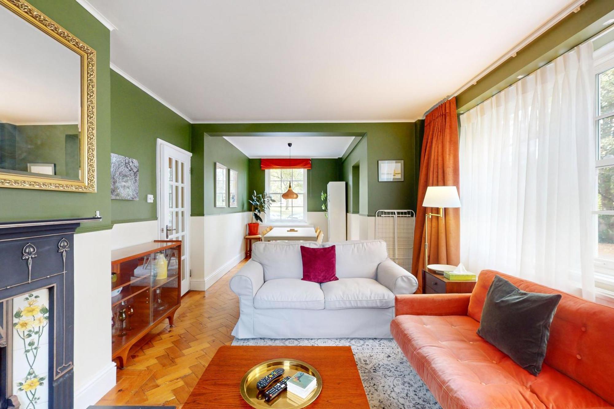 Appartamento 3 Bedroom Family Friendly In Hillcrest Londra